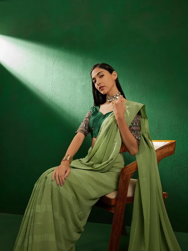 Green_Art_Silk_Embroidered_Banarasi_Saree_With_Unstitched_Blouse_For_Women