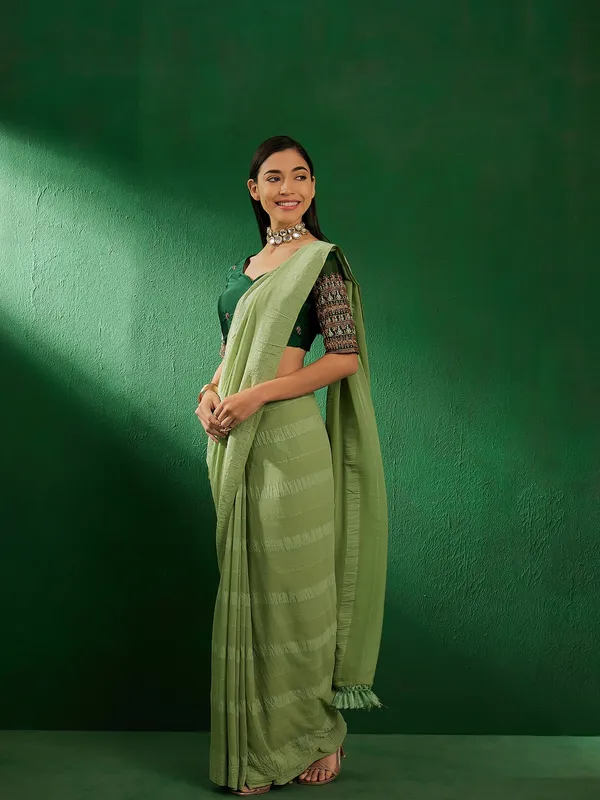 Green_Art_Silk_Embroidered_Banarasi_Saree_With_Unstitched_Blouse_For_Women