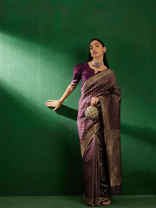 Purple_Art_Silk_Woven_Banarasi_Saree_With_Unstitched_Blouse_For_Women