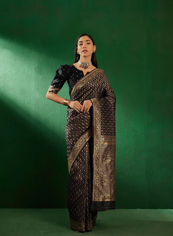 Black_Art_Silk_Woven_Banarasi_Saree_With_Unstitched_Blouse_For_Women