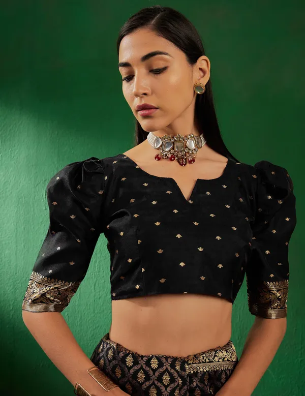 Black_Art_Silk_Woven_Banarasi_Saree_With_Unstitched_Blouse_For_Women