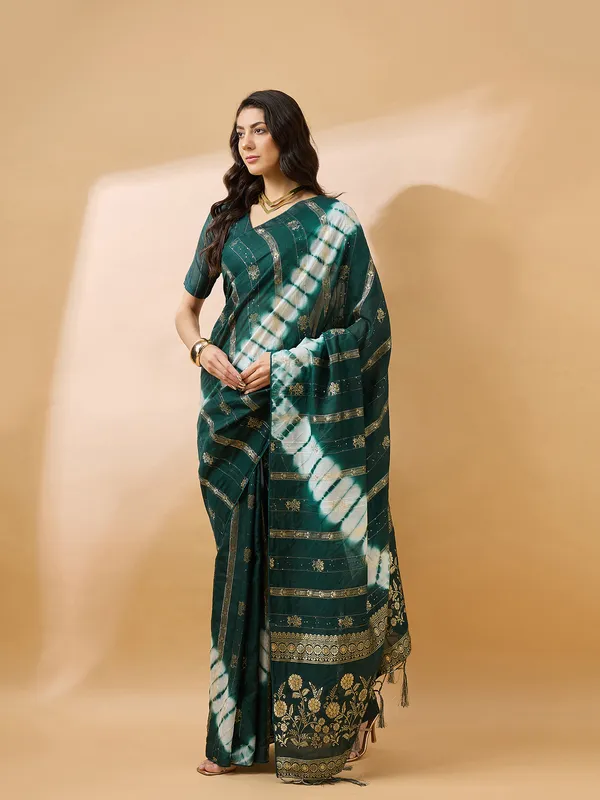 Green_Cotton_Blend_Woven_Banarasi_Saree_With_Unstitched_Blouse_For_Women