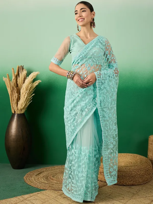 Green_Supernet_Embroidered_Banarasi_Saree_With_Unstitched_Blouse_For_Women