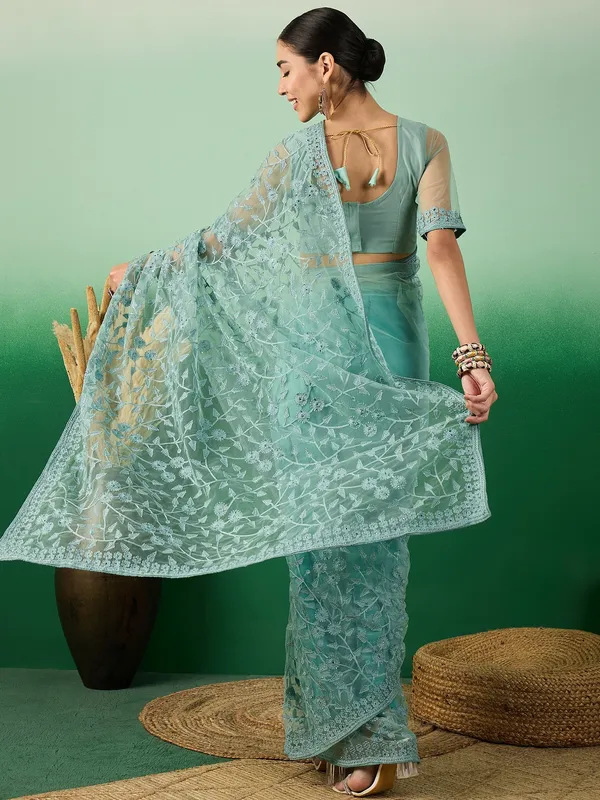 Green_Supernet_Embroidered_Banarasi_Saree_With_Unstitched_Blouse_For_Women