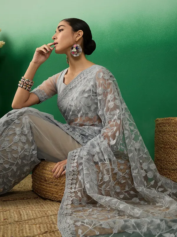 Grey_Supernet_Embroidered_Banarasi_Saree_With_Unstitched_Blouse_For_Women