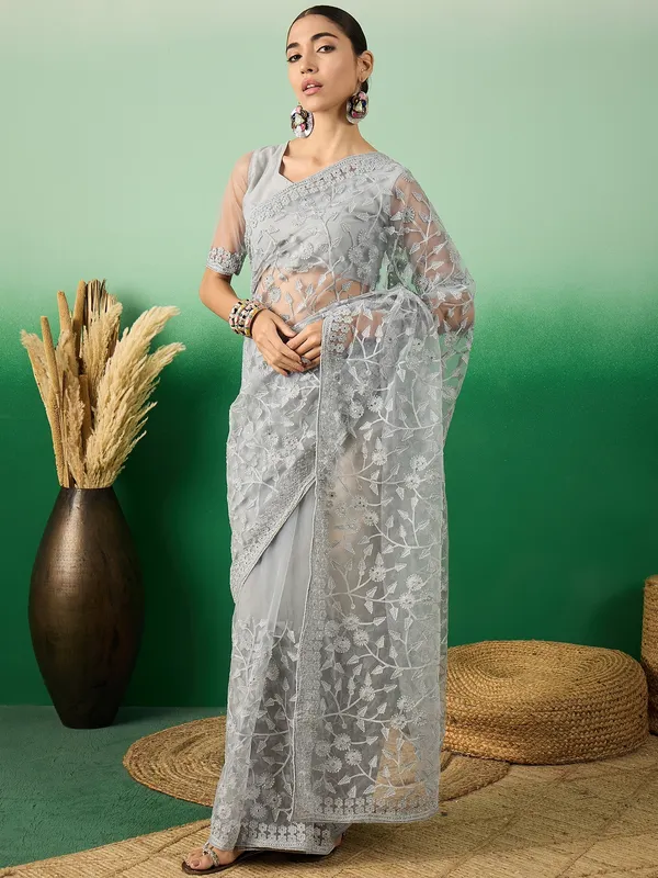 Grey_Supernet_Embroidered_Banarasi_Saree_With_Unstitched_Blouse_For_Women