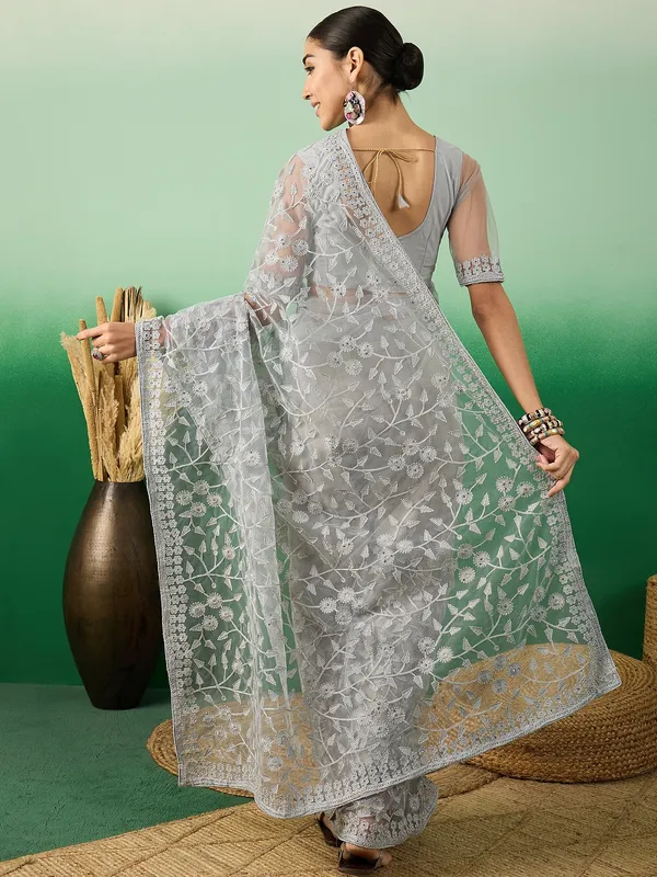 Grey_Supernet_Embroidered_Banarasi_Saree_With_Unstitched_Blouse_For_Women