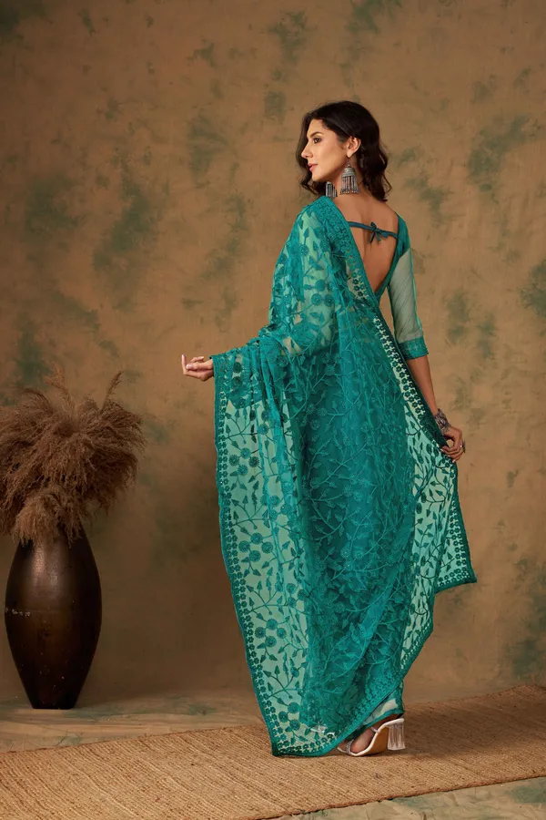 Green_Supernet_Embroidered_Banarasi_Saree_With_Unstitched_Blouse_For_Women