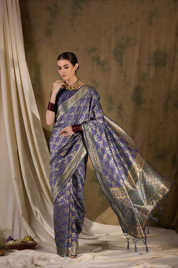 Purple_&_Gold_Art_Silk_Woven_Banarasi_Saree_With_Unstitched_Blouse_For_Women