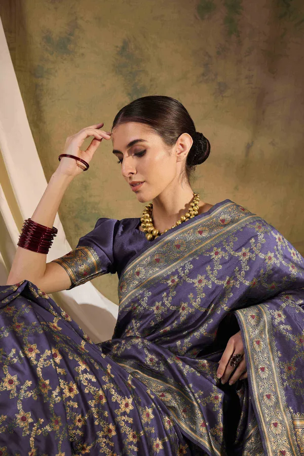 Purple_&_Gold_Art_Silk_Woven_Banarasi_Saree_With_Unstitched_Blouse_For_Women