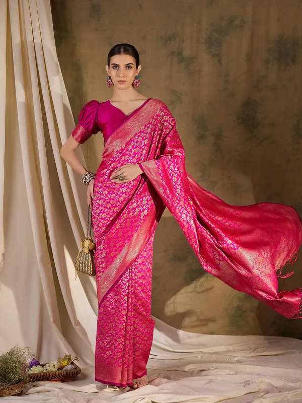 Pink_Art_Silk_Woven_Banarasi_Saree_With_Unstitched_Blouse_For_Women
