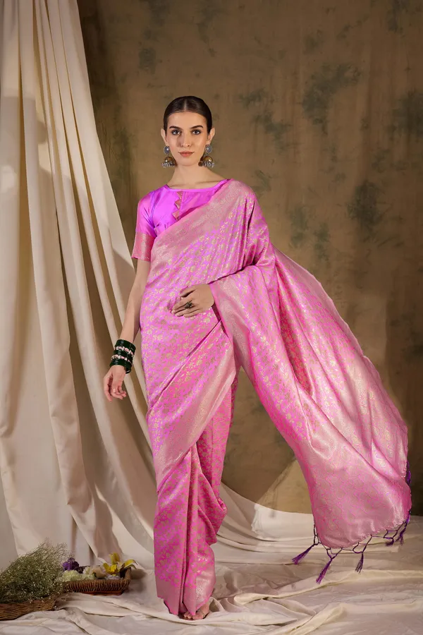 Pink_Art_Silk_Woven_Banarasi_Saree_With_Unstitched_Blouse_For_Women