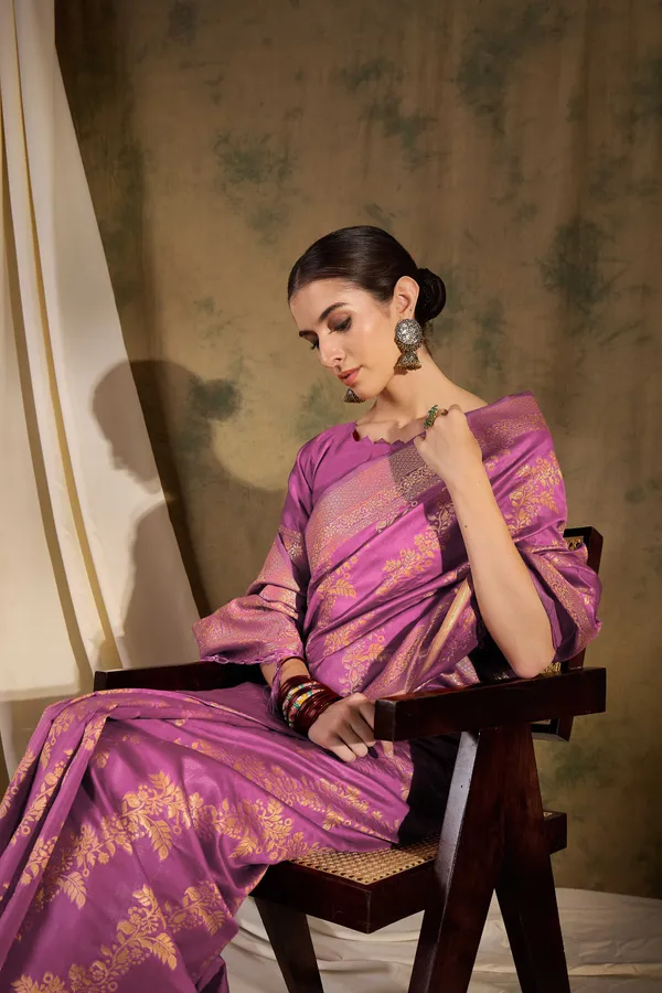 Pink_Art_Silk_Woven_Banarasi_Saree_With_Unstitched_Blouse_For_Women