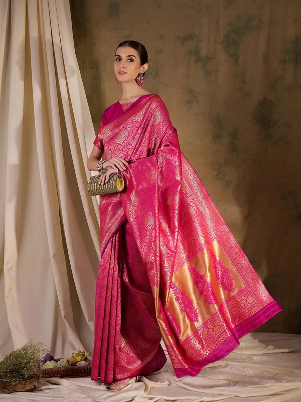 Pink_Art_Silk_Woven_Banarasi_Saree_With_Unstitched_Blouse_For_Women