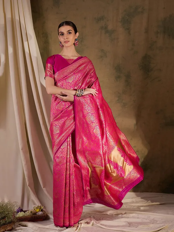 Pink_Art_Silk_Woven_Banarasi_Saree_With_Unstitched_Blouse_For_Women