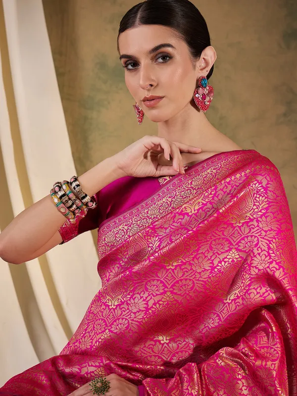 Pink_Art_Silk_Woven_Banarasi_Saree_With_Unstitched_Blouse_For_Women