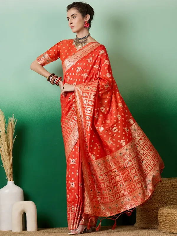 Orange_Art_Silk_Woven_Banarasi_Saree_With_Unstitched_Blouse_For_Women