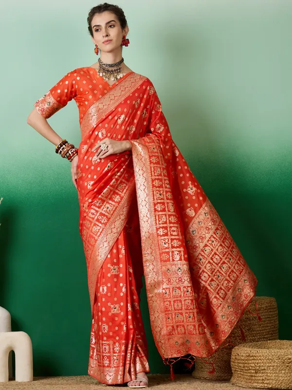 Orange_Art_Silk_Woven_Banarasi_Saree_With_Unstitched_Blouse_For_Women