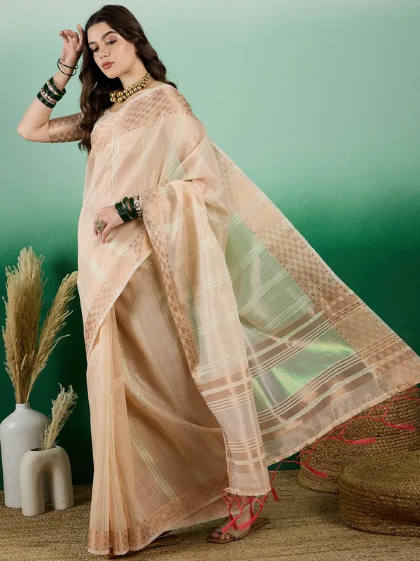 Beige_Organza_Woven_Banarasi_Saree_With_Unstitched_Blouse_For_Women