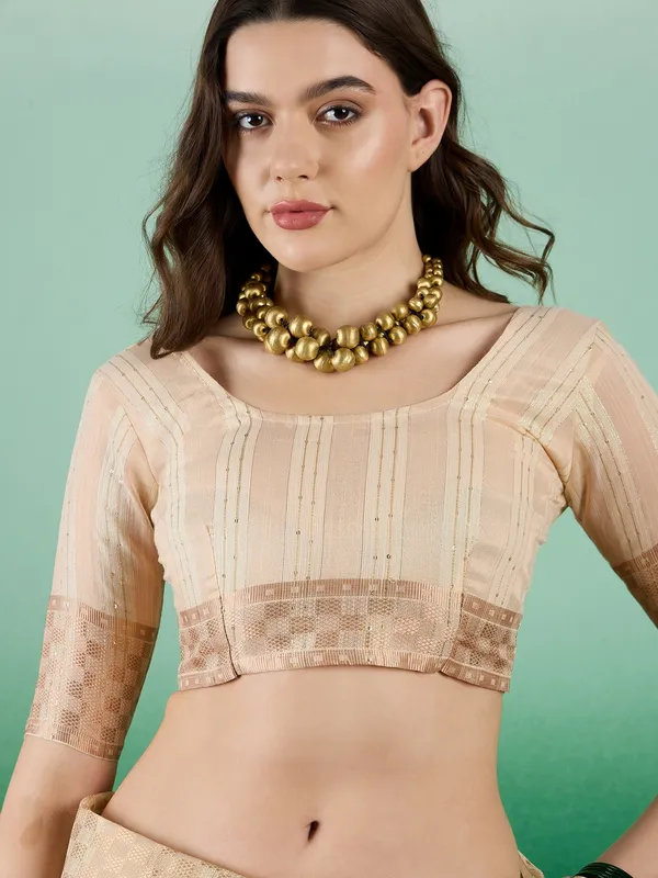 Beige_Organza_Woven_Banarasi_Saree_With_Unstitched_Blouse_For_Women