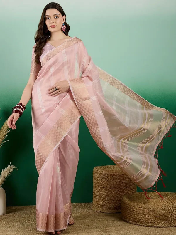 Pink_Organza_Woven_Banarasi_Saree_With_Unstitched_Blouse_For_Women