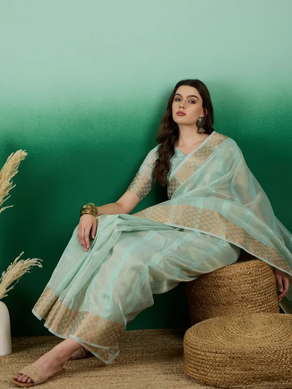 Green_Organza_Woven_Banarasi_Saree_With_Unstitched_Blouse_For_Women