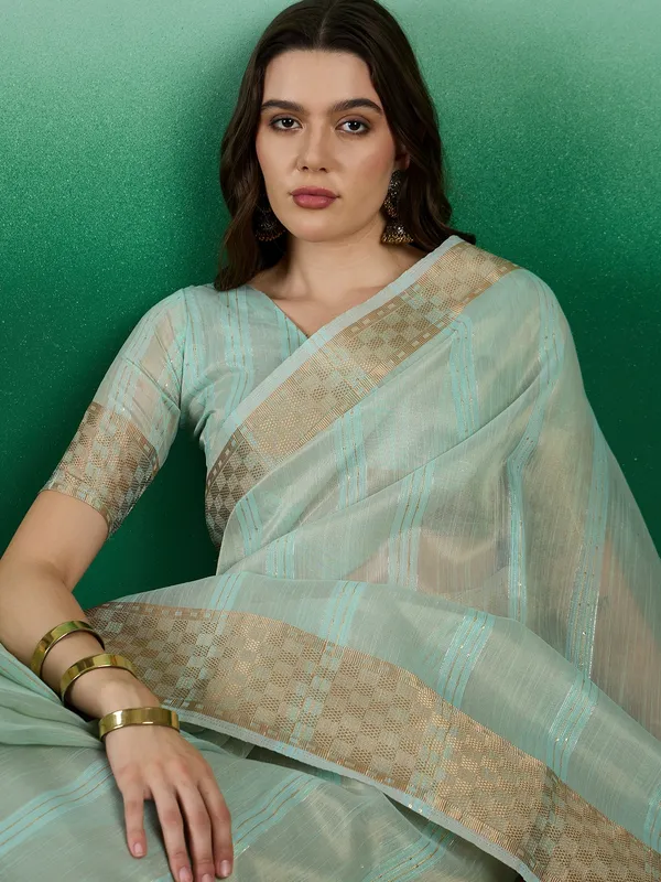 Green_Organza_Woven_Banarasi_Saree_With_Unstitched_Blouse_For_Women