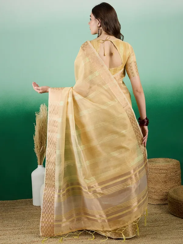 Yellow_Organza_Woven_Banarasi_Saree_With_Unstitched_Blouse_For_Women