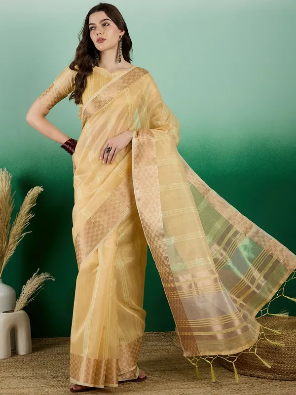 Yellow_Organza_Woven_Banarasi_Saree_With_Unstitched_Blouse_For_Women