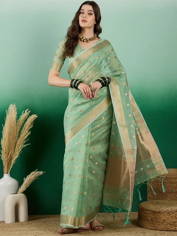 Green_Organza_Woven_Banarasi_Saree_With_Unstitched_Blouse_For_Women