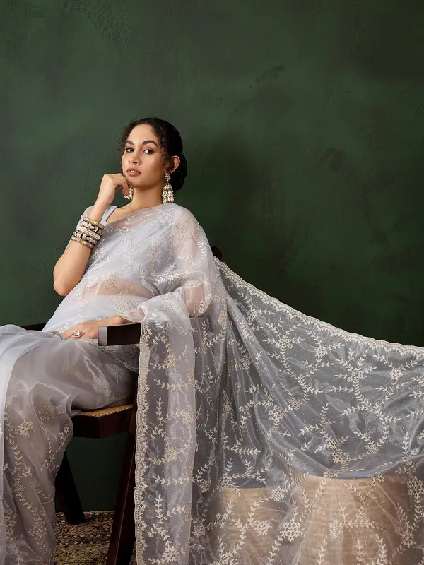 Silver_Art_Silk_Embroidered_Banarasi_Saree_With_Unstitched_Blouse_For_Women