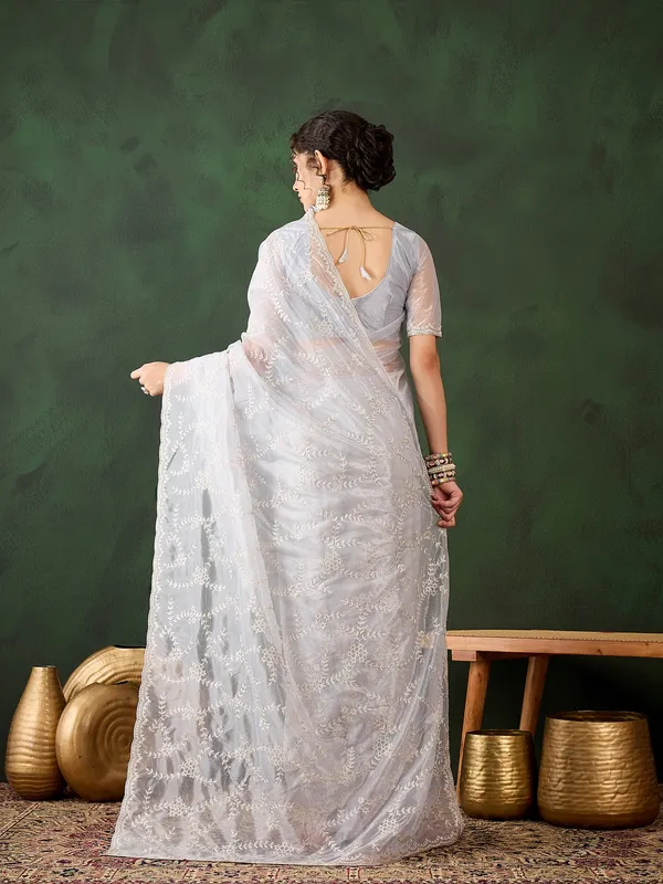 Silver_Art_Silk_Embroidered_Banarasi_Saree_With_Unstitched_Blouse_For_Women