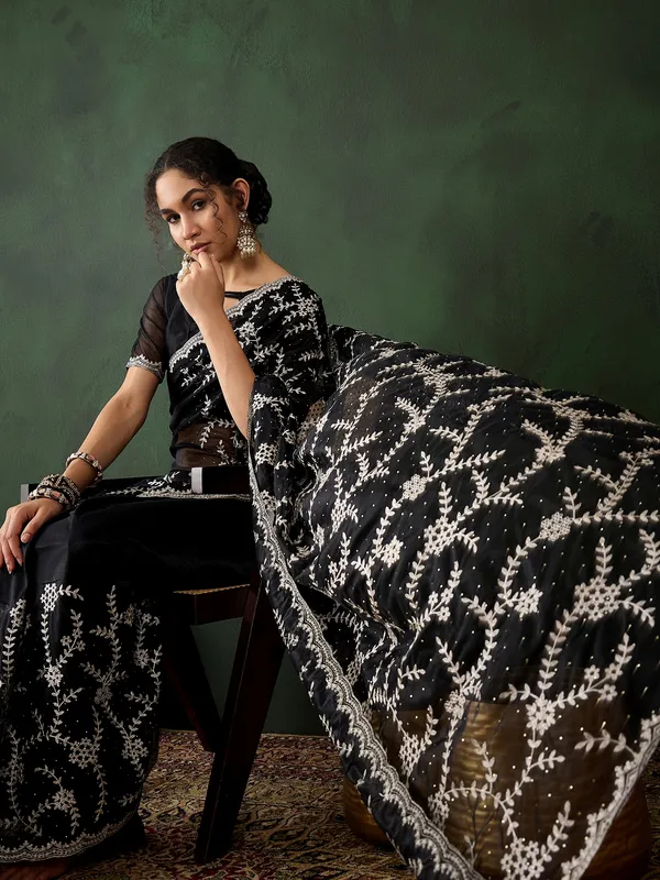 Black_Art_Silk_Embroidered_Banarasi_Saree_With_Unstitched_Blouse_For_Women