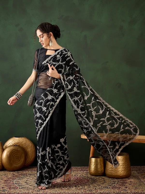 Black_Art_Silk_Embroidered_Banarasi_Saree_With_Unstitched_Blouse_For_Women
