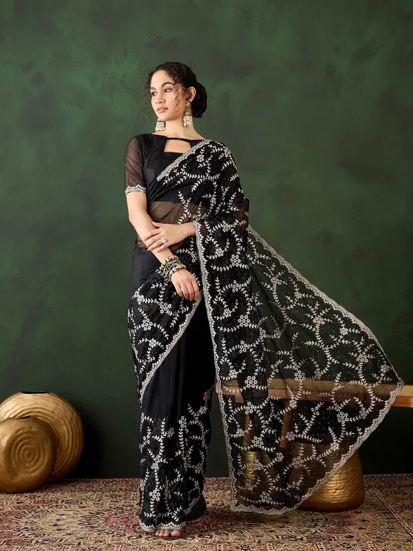 Black_Art_Silk_Embroidered_Banarasi_Saree_With_Unstitched_Blouse_For_Women