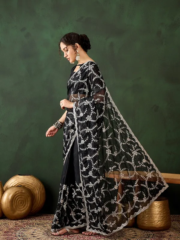 Black_Art_Silk_Embroidered_Banarasi_Saree_With_Unstitched_Blouse_For_Women