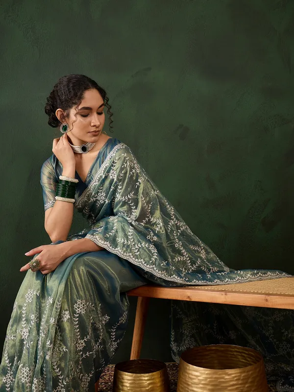 Green_Art_Silk_Embroidered_Banarasi_Saree_With_Unstitched_Blouse_For_Women