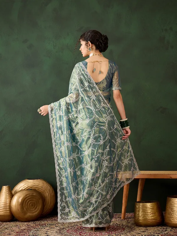 Green_Art_Silk_Embroidered_Banarasi_Saree_With_Unstitched_Blouse_For_Women