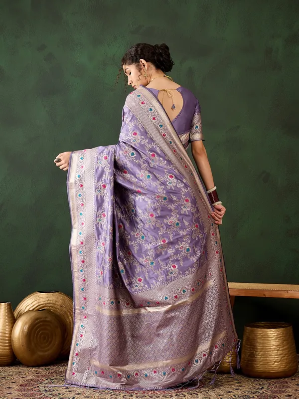 Purple_Art_Silk_Woven_Banarasi_Saree_With_Unstitched_Blouse_For_Women