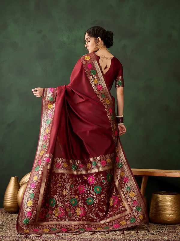 Maroon_Silk_Blend_Woven_Banarasi_Saree_With_Unstitched_Blouse_For_Women