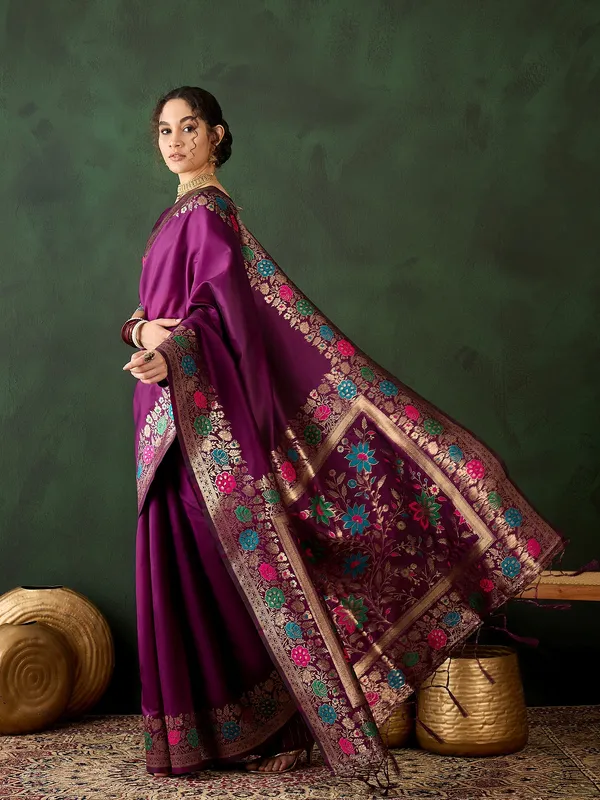 Purple_Silk_Blend_Woven_Banarasi_Saree_With_Unstitched_Blouse_For_Women