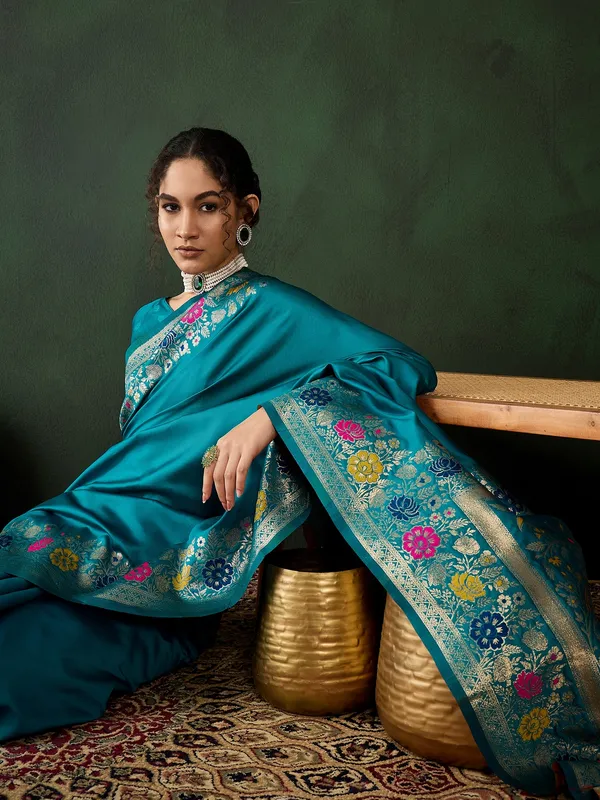 Green_Silk_Blend_Woven_Banarasi_Saree_With_Unstitched_Blouse_For_Women