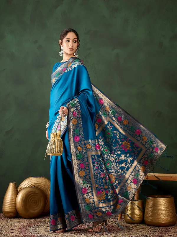 Green_Silk_Blend_Woven_Banarasi_Saree_With_Unstitched_Blouse_For_Women