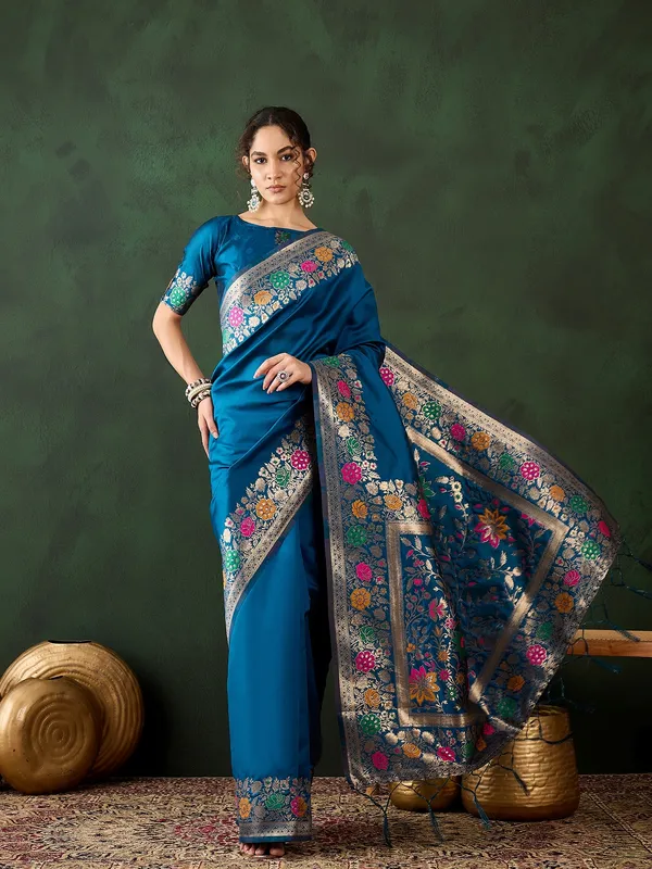 Green_Silk_Blend_Woven_Banarasi_Saree_With_Unstitched_Blouse_For_Women