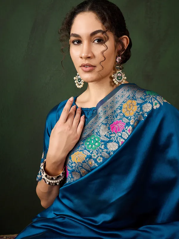 Green_Silk_Blend_Woven_Banarasi_Saree_With_Unstitched_Blouse_For_Women