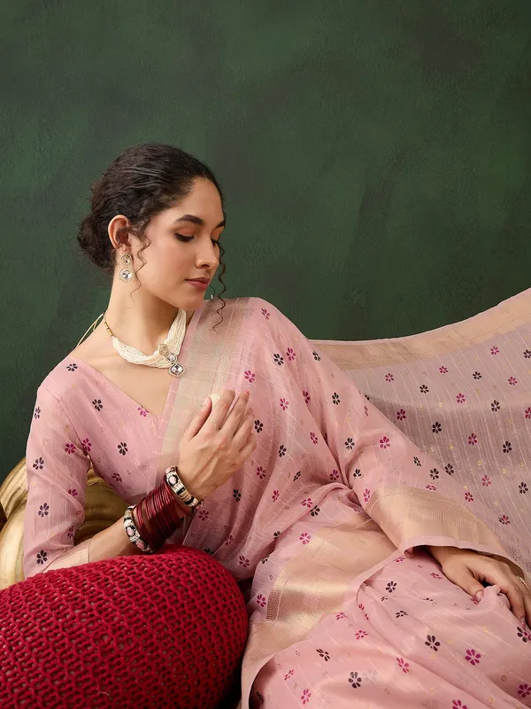 Brown_Organza_Woven_Banarasi_Saree_With_Unstitched_Blouse_For_Women