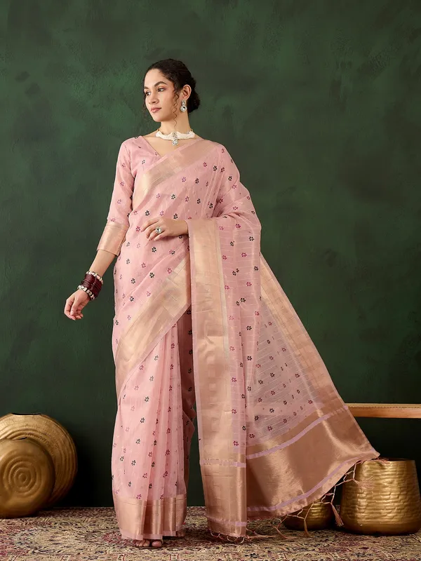 Brown_Organza_Woven_Banarasi_Saree_With_Unstitched_Blouse_For_Women