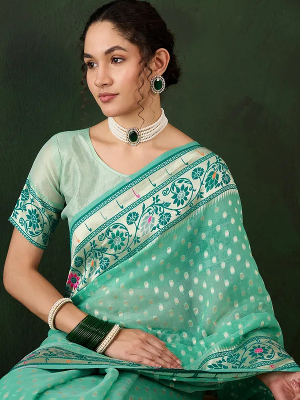 Green_Cotton_Blend_Woven_Banarasi_Saree_With_Unstitched_Blouse_For_Women