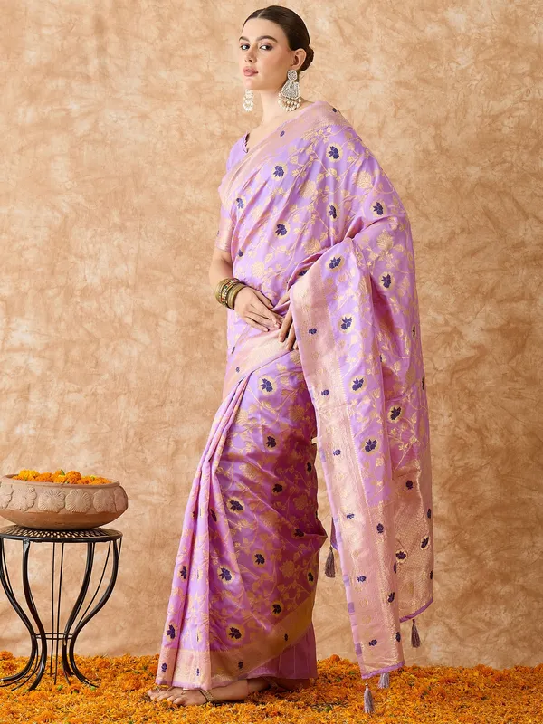 Purple_Art_Silk_Woven_Banarasi_Saree_With_Unstitched_Blouse_For_Women