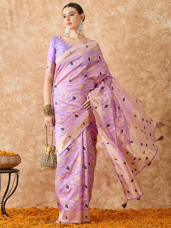 Purple_Art_Silk_Woven_Banarasi_Saree_With_Unstitched_Blouse_For_Women